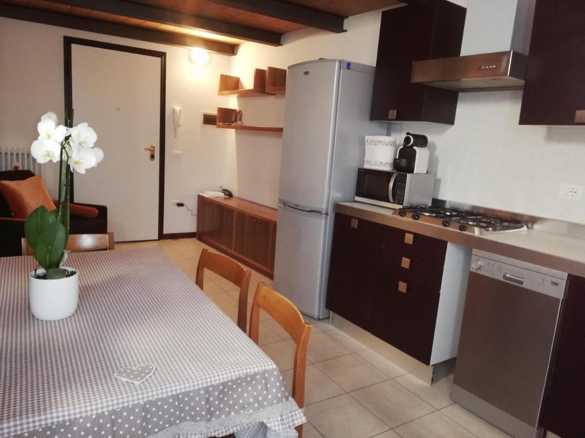 Centro E Mare Apartment Pesaro Bagian luar foto
